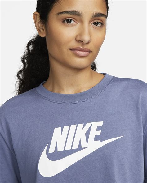 Nike Sportswear Essential T